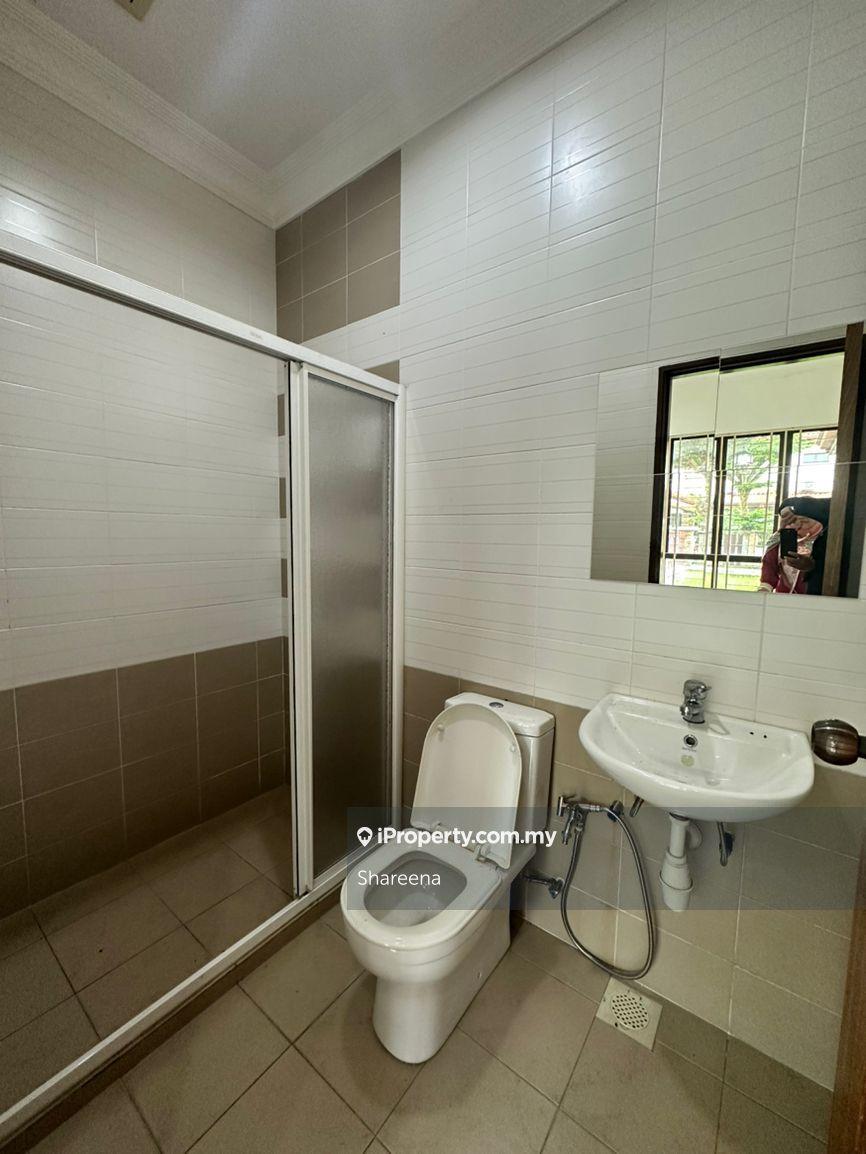 Rumah Berkembar untuk Dijual di Mutiara Villa, Kajang oleh Shareena - iProperty.com.my