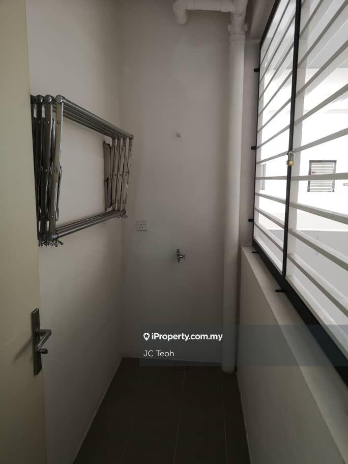 Service Residence for Sale in Nova Saujana by JC Teoh - iProperty.com.my