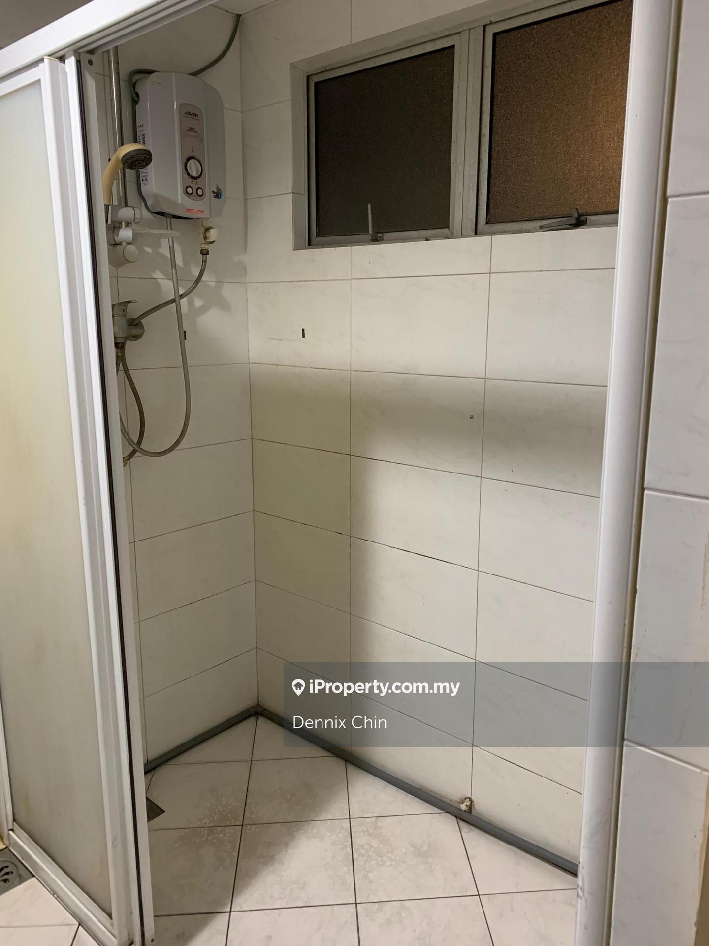 Kondominium untuk Dijual di Endah Regal Condominium oleh Dennix Chin - iProperty.com.my