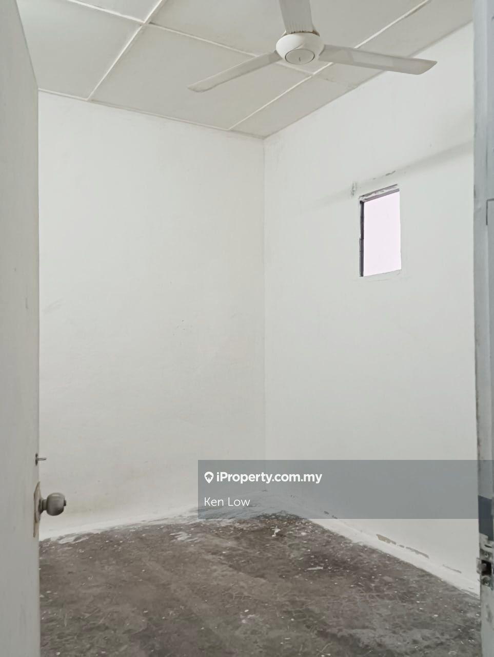 Kedai untuk Disewa di Taman Kajang Utama, Kajang oleh Ken Low - iProperty.com.my