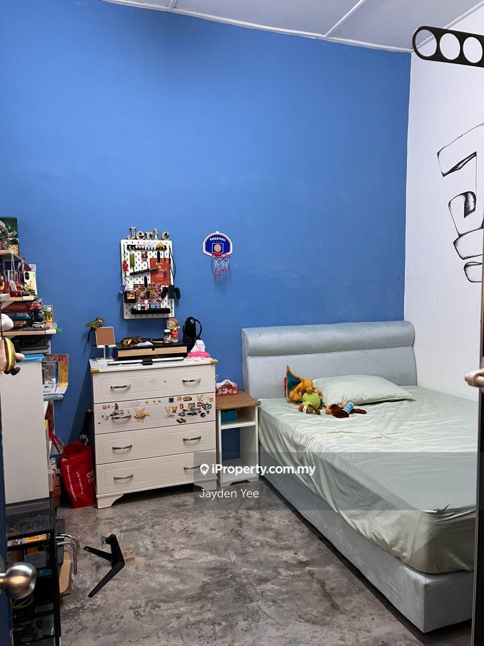 1-storey Terraced House for Sale in Taman Overseas Union (Taman Oug), Jalan Klang Lama (Old Klang Road) by Jayden Yee - iProperty.com.my