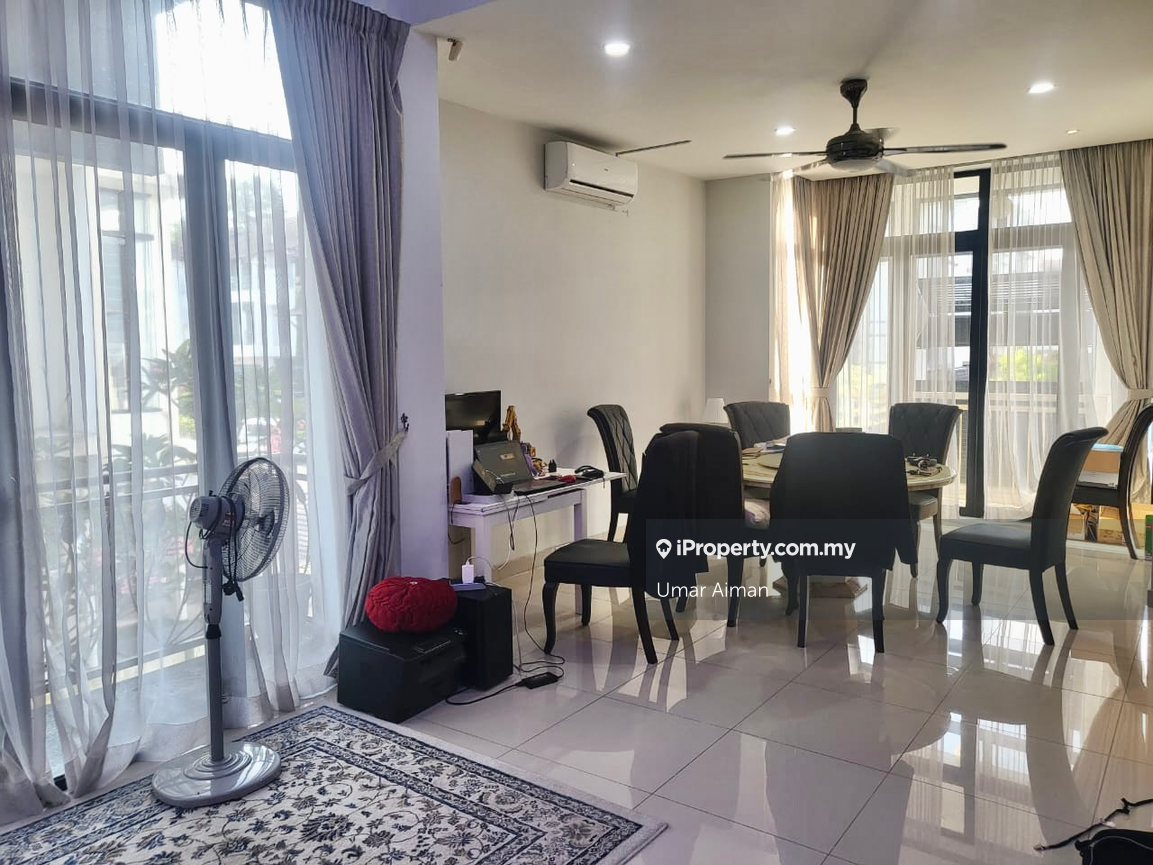 Rumah Berangkai 3 Tingkat untuk Dijual di Denai Alam, Shah Alam oleh Umar Aiman - iProperty.com.my