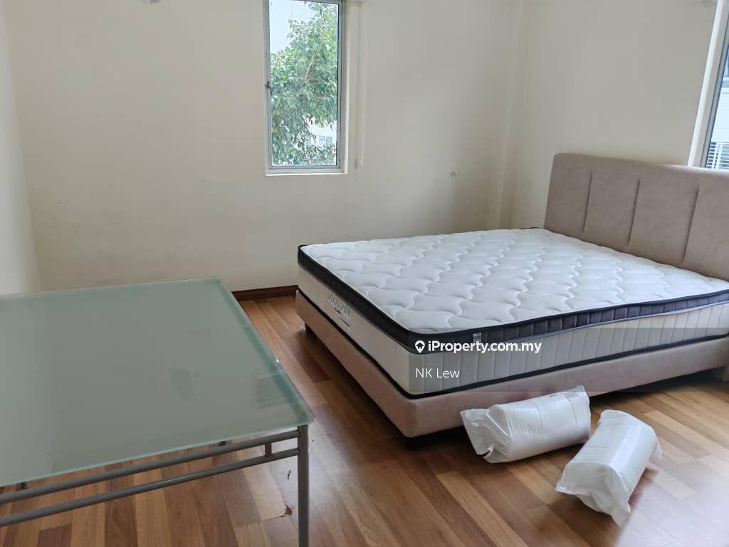 Condominium for Sale in Bayan Villa, Seri Kembangan by NK Lew - iProperty.com.my