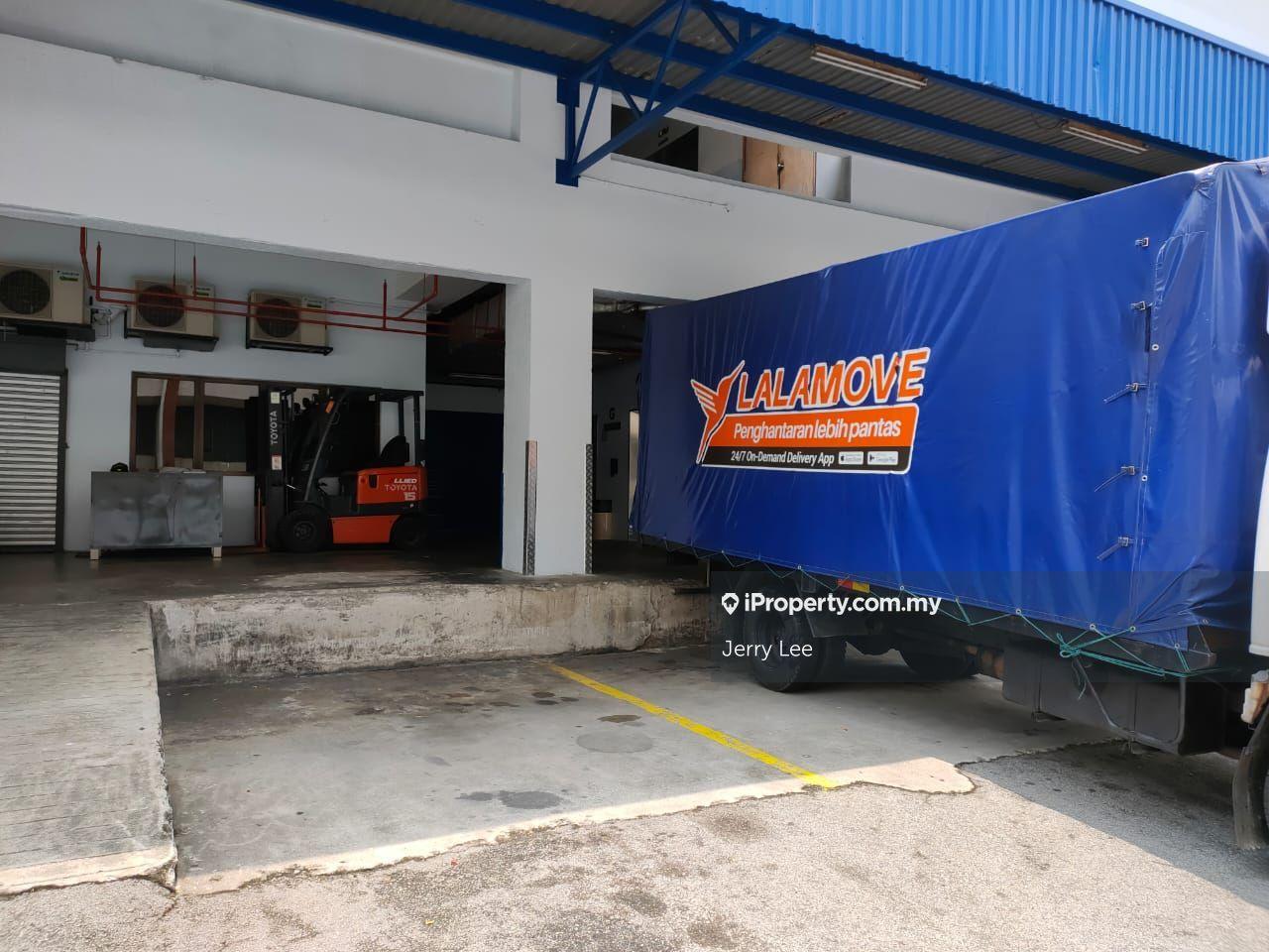 Gudang untuk Disewa di Seksyen 51a, Petaling Jaya oleh Jerry Lee - iProperty.com.my