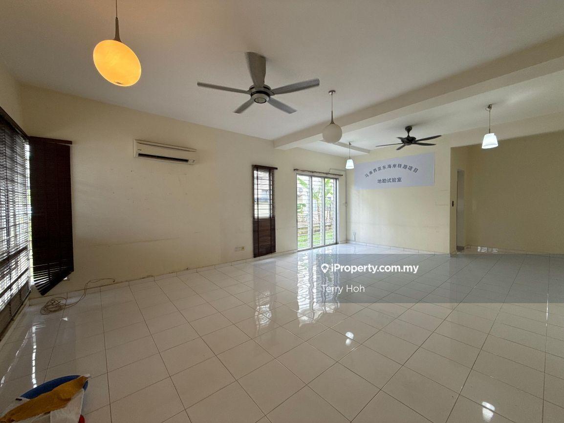 Rumah Berkembar untuk Dijual di Taman Anggun, Rawang oleh Terry Hoh - iProperty.com.my