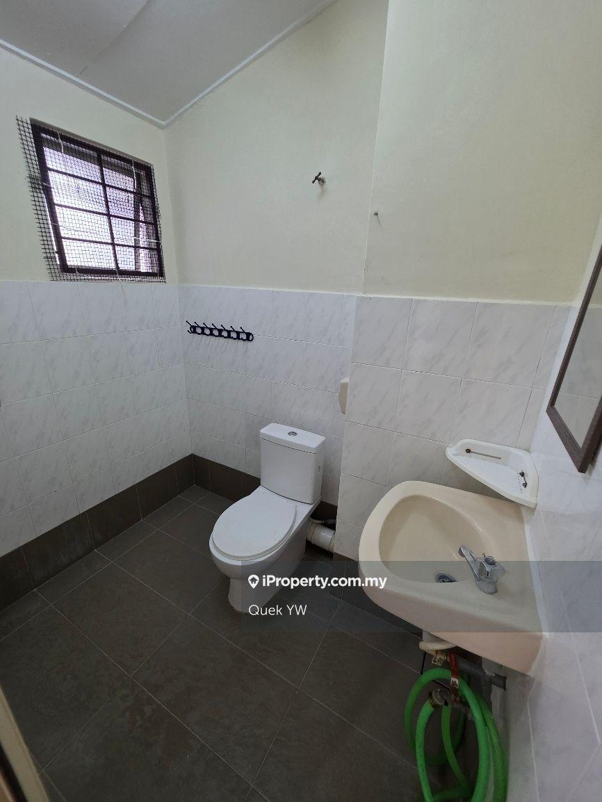 Rumah Teres untuk Dijual di Bandar Kinrara Seksyen 4, Bandar Kinrara oleh Quek YW - iProperty.com.my
