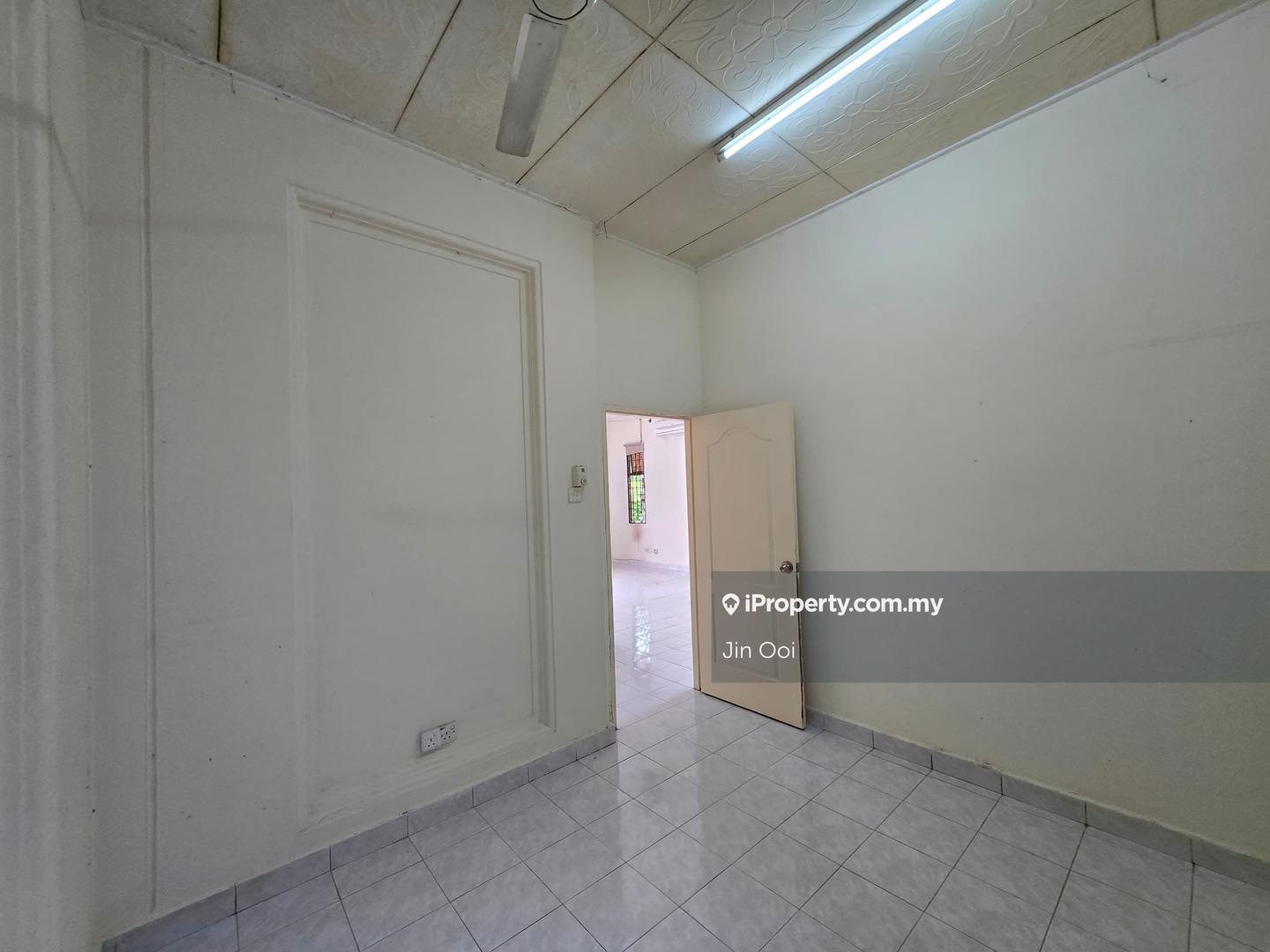 Rumah Berangkai 1 Tingkat untuk Dijual di Seksyen 4, Kota Damansara oleh Jin Ooi - iProperty.com.my