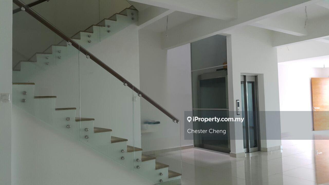 3-storey Terraced House for Sale in Jalan Barat @ D'Island Residence, Puchong, Puchong by Chester Cheng - iProperty.com.my