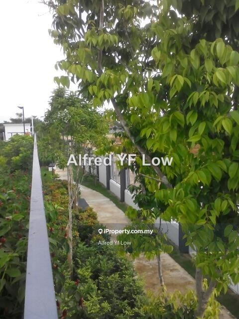 Apartment for Sale in Ponderosa Lakeside Apartment by Alfred Yf Low - iProperty.com.my