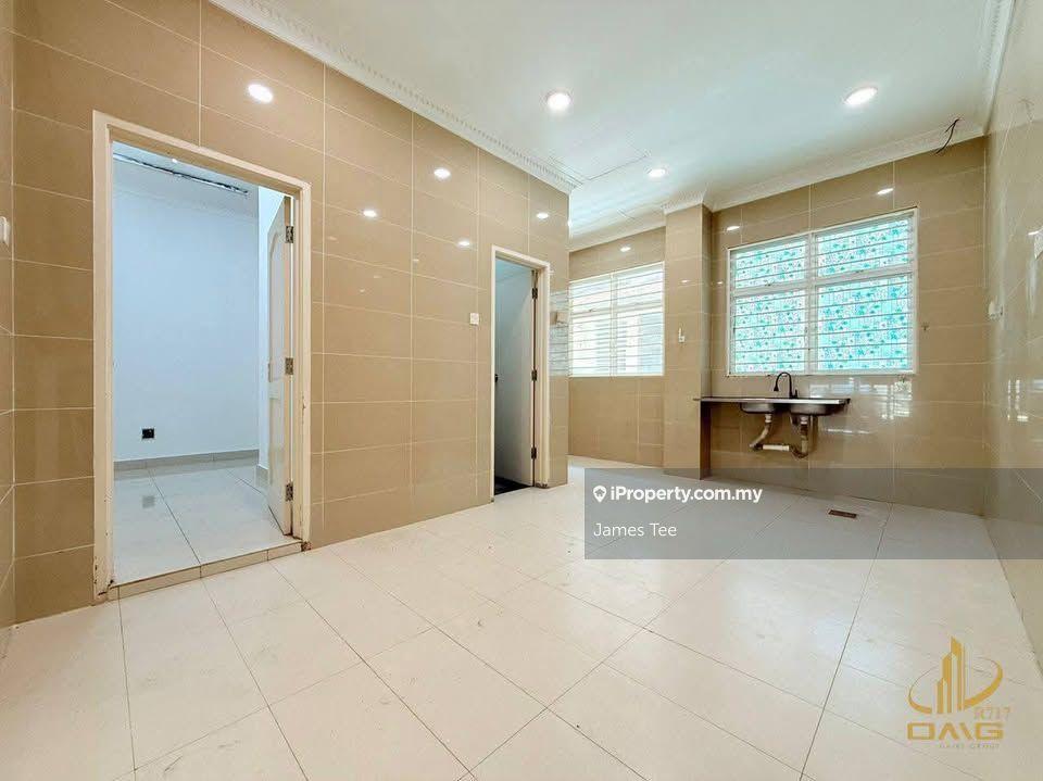Rumah Berangkai 3 Tingkat untuk Dijual di Setia Utama, Setia Alam oleh James Tee - iProperty.com.my