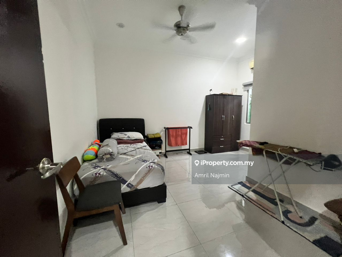 Rumah Berangkai 2.5 Tingkat untuk Dijual di Bandar Nusaputra, Puchong oleh Amril Najmin - iProperty.com.my