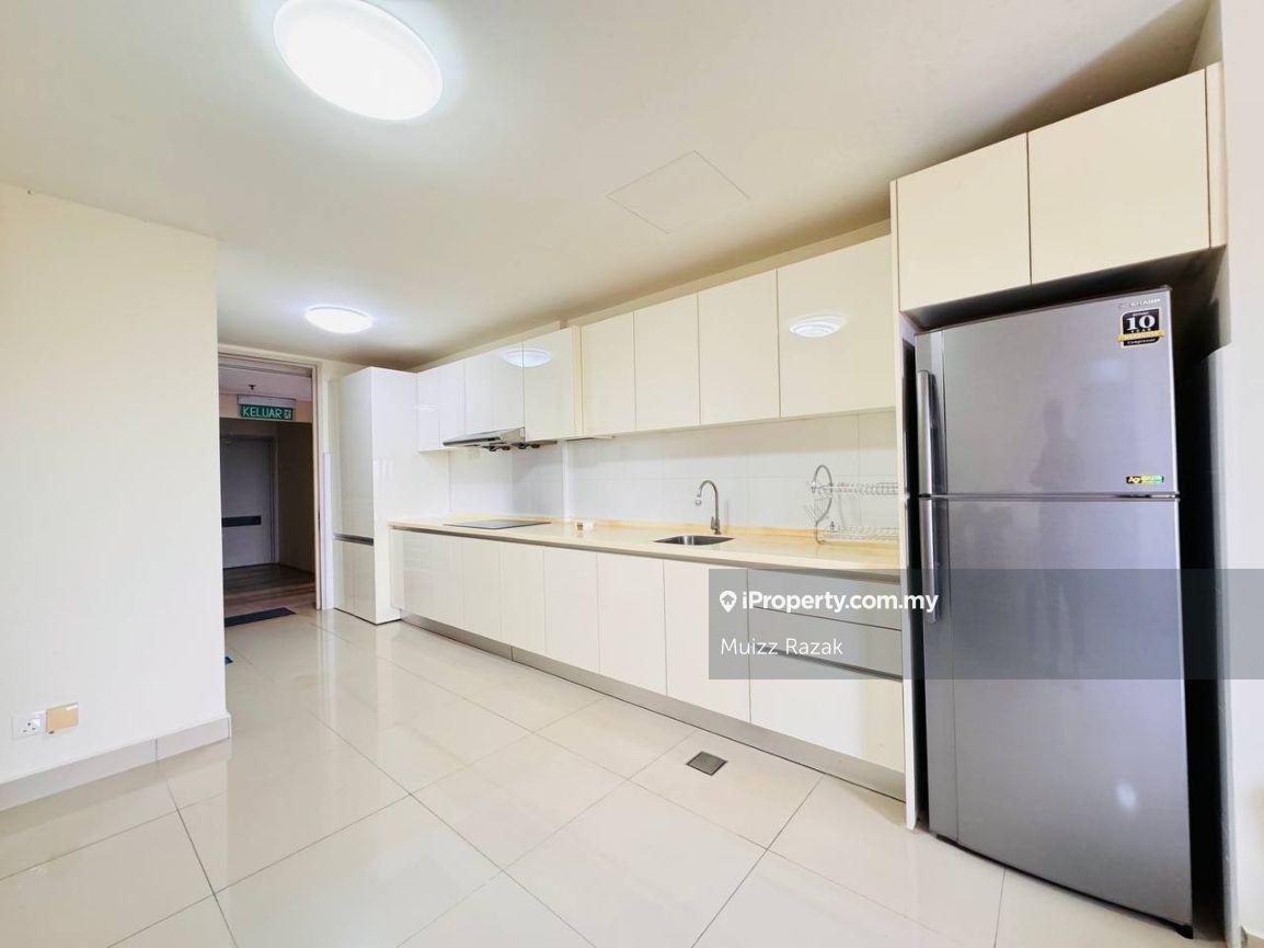 Residensi Servis untuk Dijual di Suria Jelutong oleh Muizz Razak - iProperty.com.my