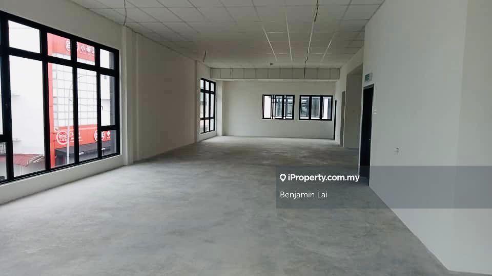 Shop for Rent in Bandar Bukit Tinggi, Klang by Benjamin Lai - iProperty.com.my