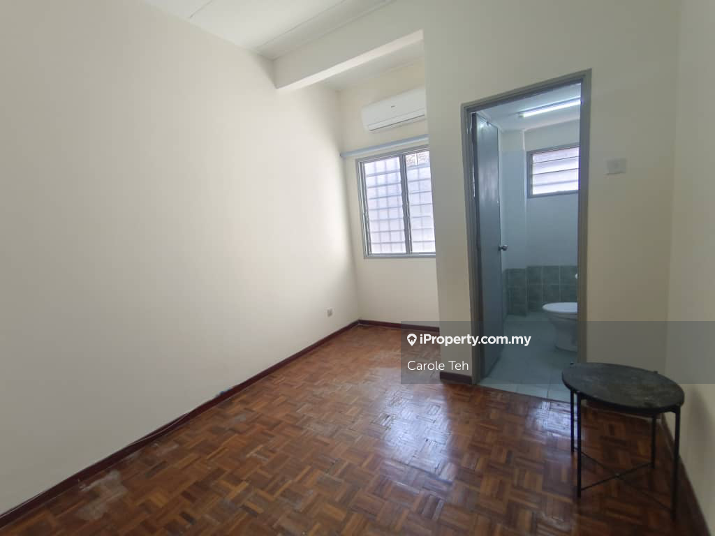 Rumah Berangkai 2 Tingkat untuk Disewa di Sri Petaling, Happy Garden, Oug, Sri Petaling oleh Carole Teh - iProperty.com.my