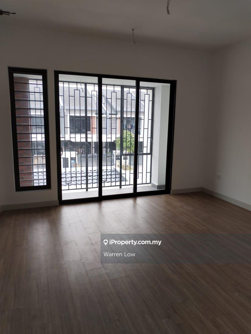 Rumah Teres untuk Dijual di Elmina Green three, Shah Alam oleh Warren Low - iProperty.com.my