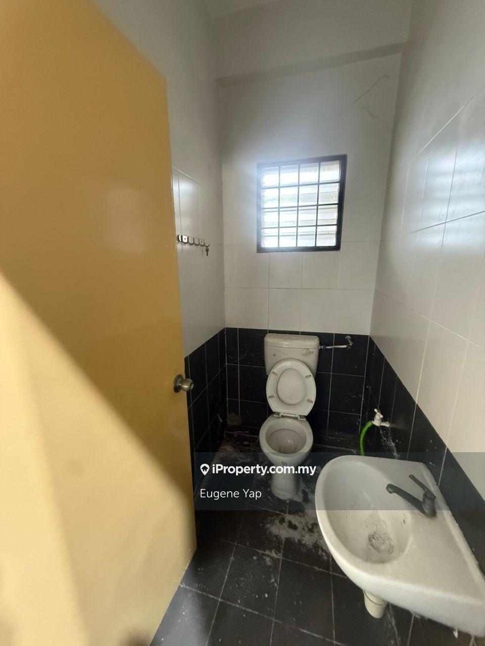 Kilang Teres untuk Dijual di Bukit Kemuning , Seksyen 34 @ Shah Alam, Shah Alam oleh Eugene Yap - iProperty.com.my