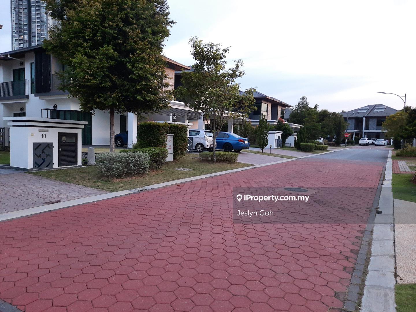 Rumah Berkembar untuk Dijual di Setia Eco Glades, Lepironia Garden, Cyberjaya oleh Jeslyn Goh - iProperty.com.my