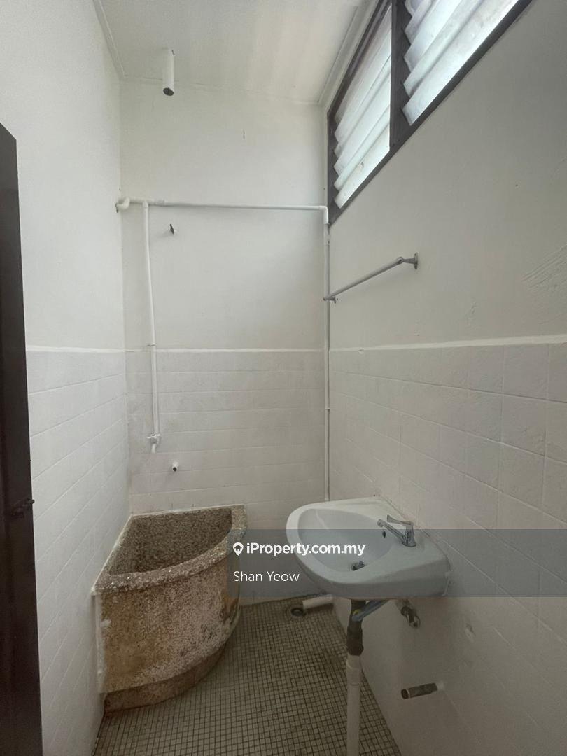 Rumah Berangkai 1 Tingkat untuk Dijual di Taman Perwira Indah Permatang Tinggi, Bukit Mertajam oleh Shan Yeow - iProperty.com.my