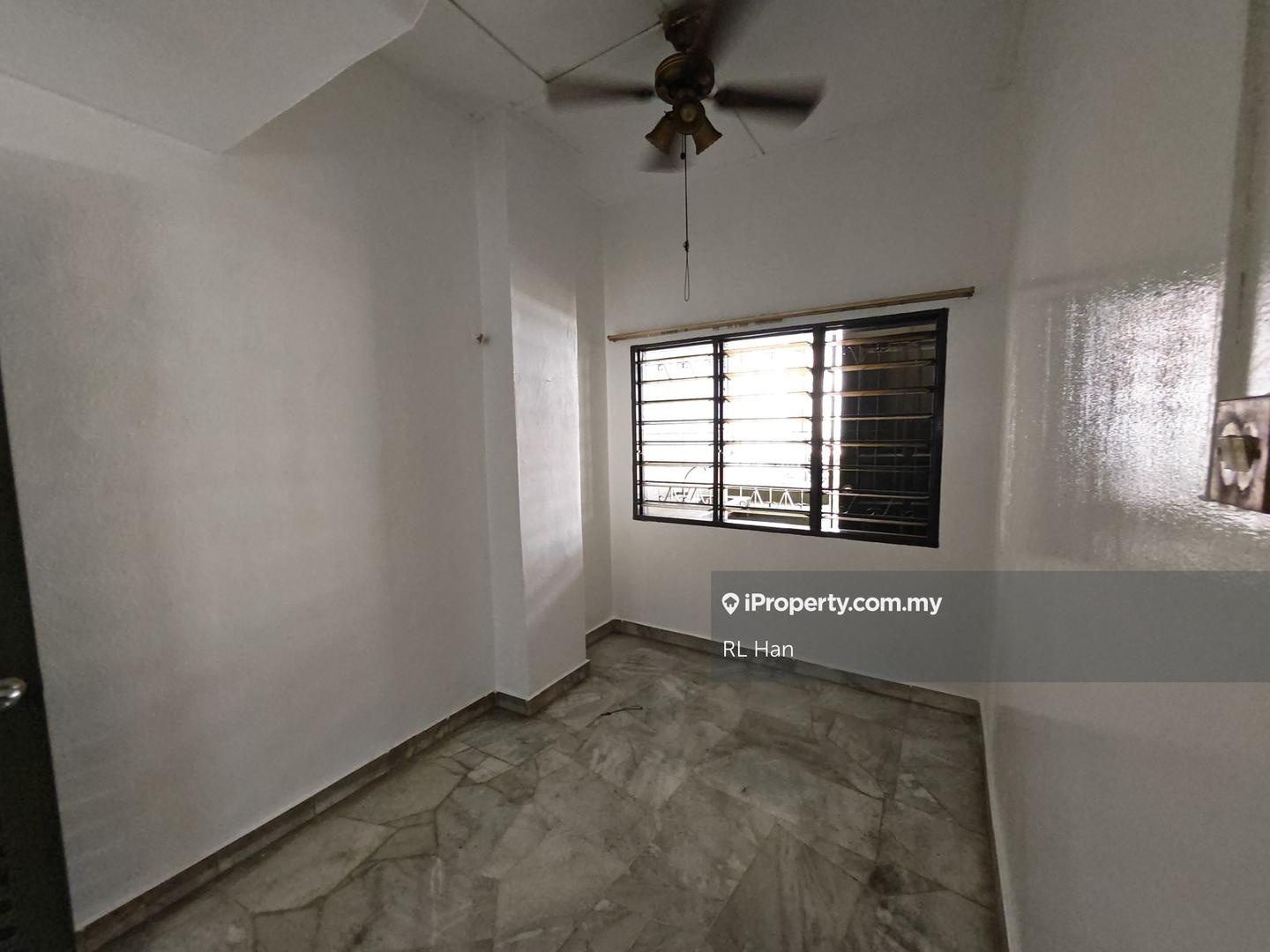 Rumah Berangkai 2 Tingkat untuk Dijual di Usj 11, Subang Jaya oleh RL Han - iProperty.com.my