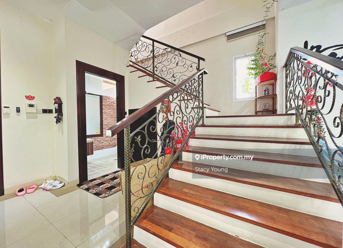 Bungalow House for Sale in Bandar Mahkota Cheras, Cheras by Stacy Young - iProperty.com.my