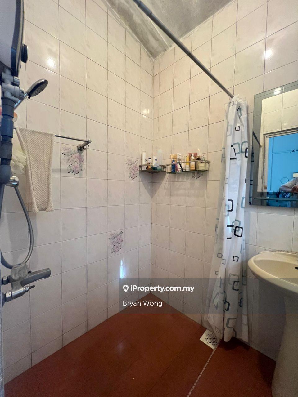 Rumah Berkembar untuk Dijual di Taman Dusun Jaya, Semenyih oleh Bryan Wong - iProperty.com.my