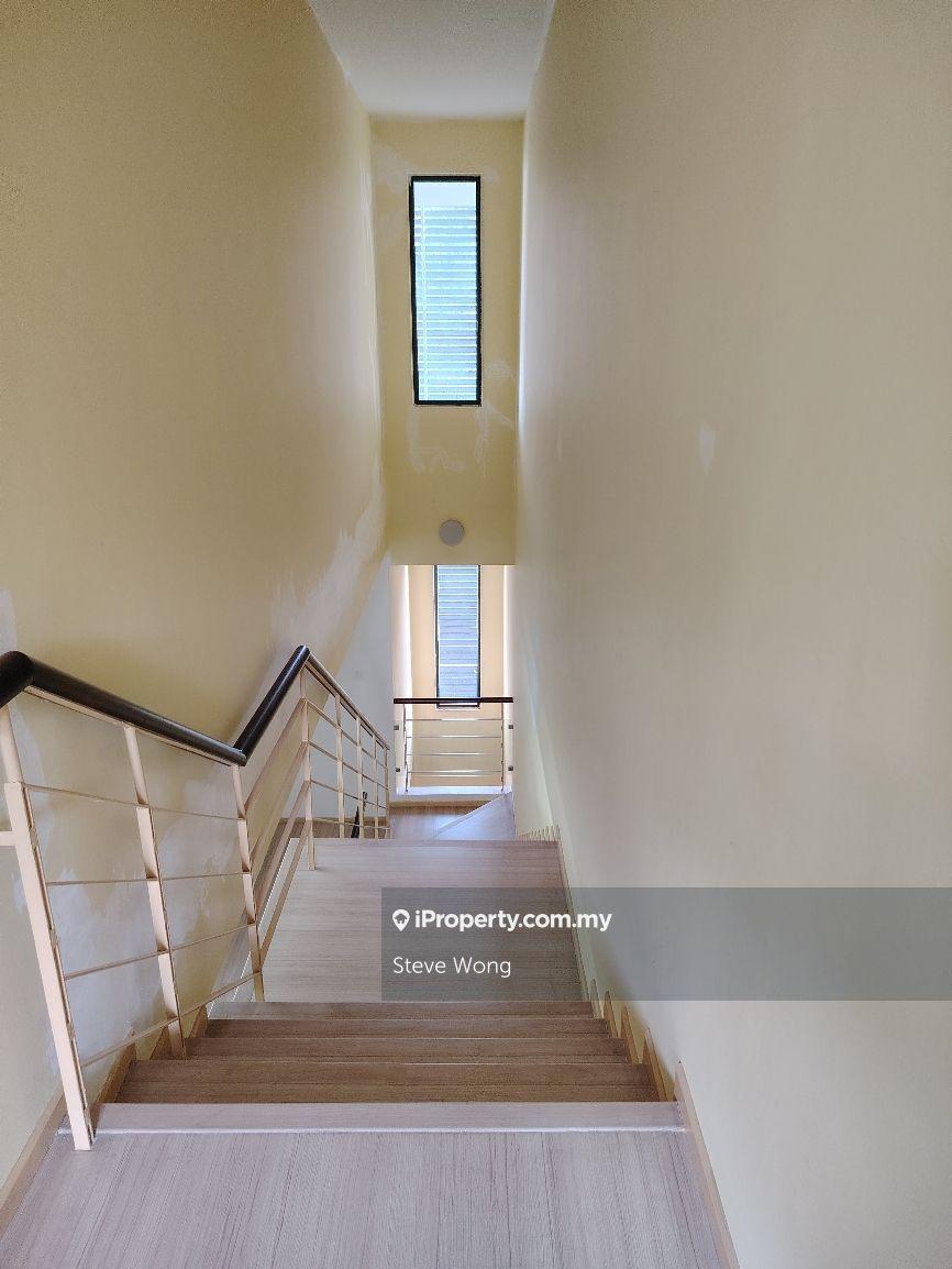 Rumah Berangkai 3 Tingkat untuk Dijual di Eden Jalil, Seri Kembangan oleh Steve Wong - iProperty.com.my