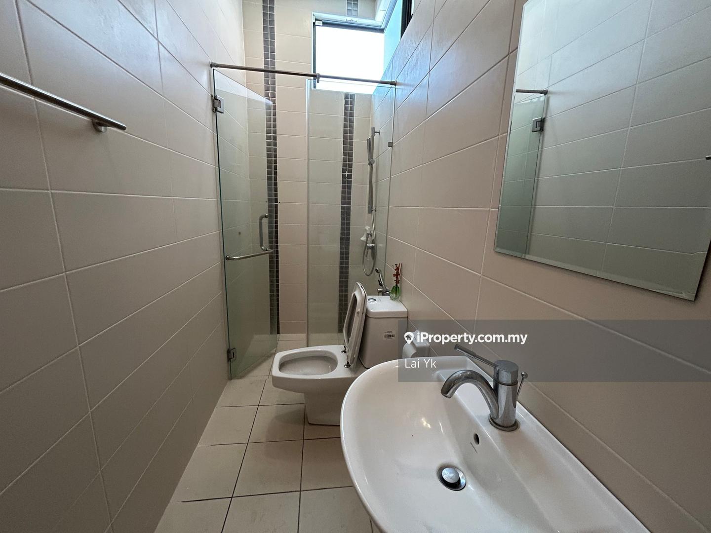 Bungalow House for Sale in Temasya Glenmarie, Glenmarie by Lai Yk - iProperty.com.my