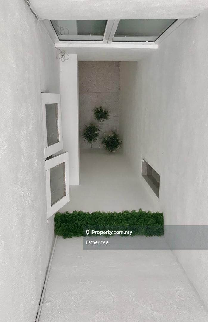Rumah Berangkai 3 Tingkat untuk Dijual di Dataran Ukay, Ampang oleh Esther Yee - iProperty.com.my