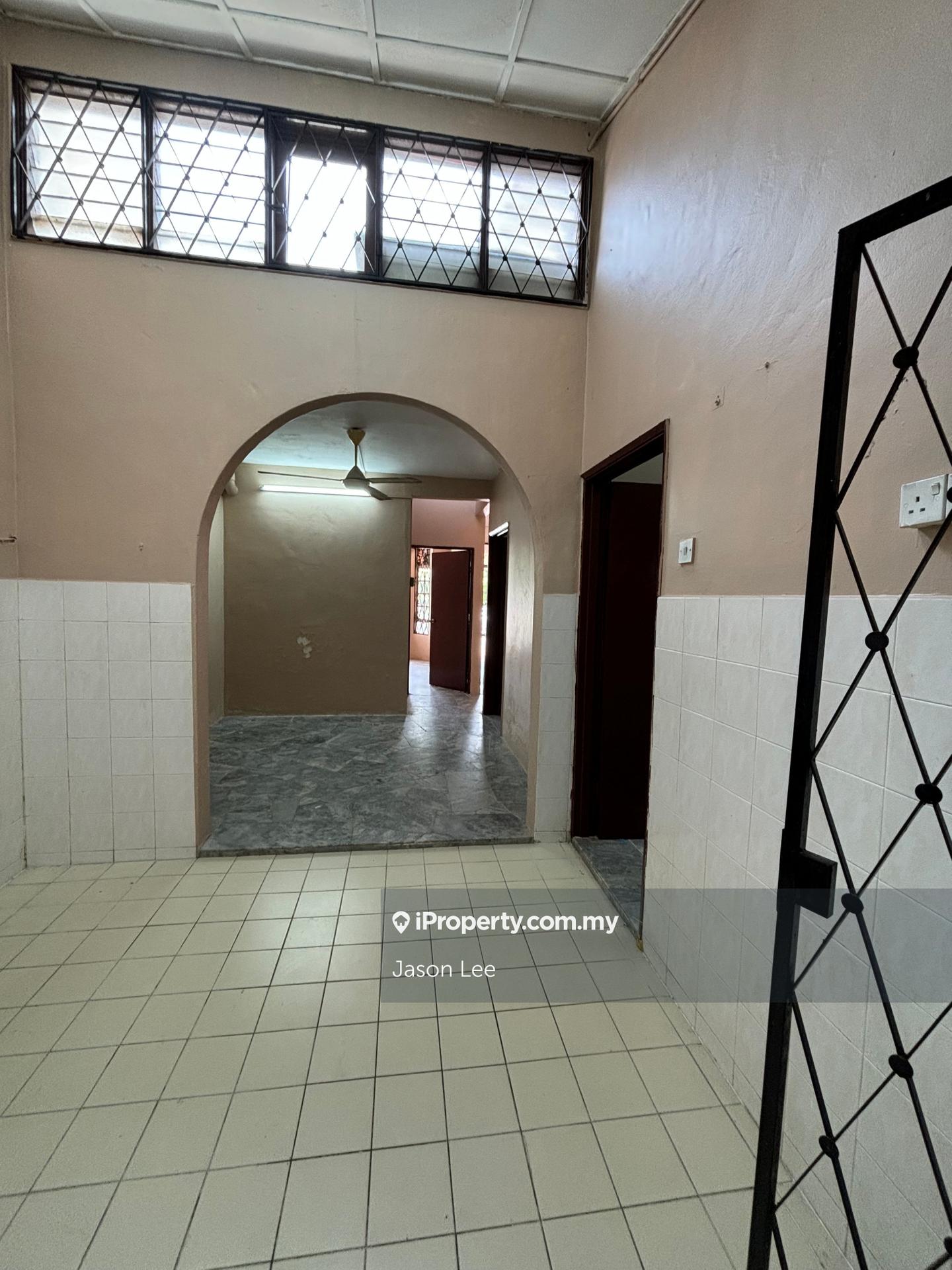 Rumah Berangkai 1 Tingkat untuk Dijual di Taman Harmoni, Seri Kembangan oleh Jason Lee - iProperty.com.my