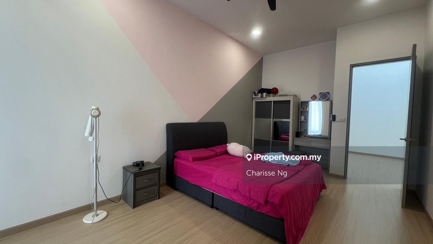 Rumah Berangkai 2 Tingkat untuk Dijual di Taman Semanja, Kajang oleh Charisse Ng - iProperty.com.my