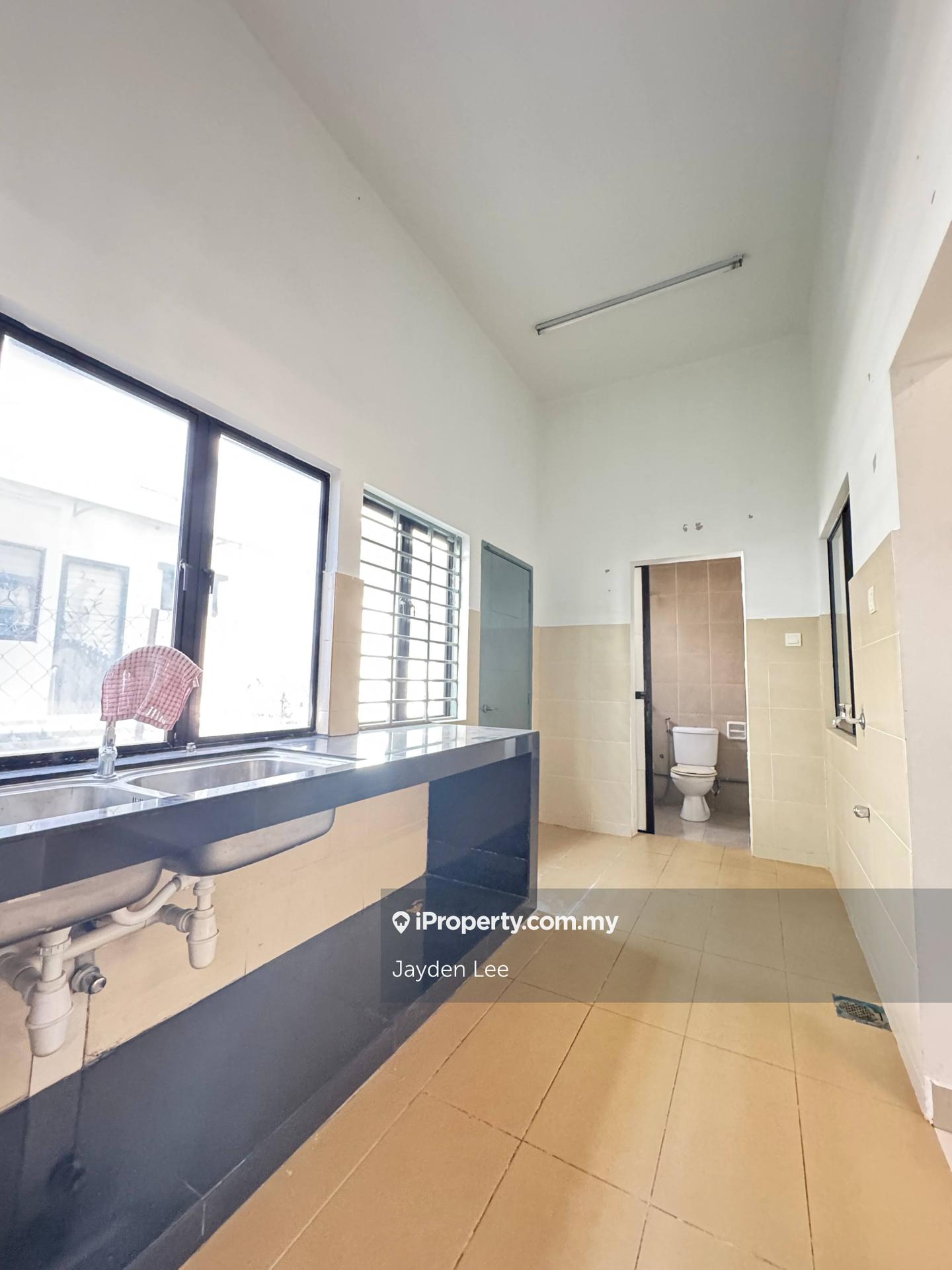 Rumah Berangkai 2.5 Tingkat untuk Dijual di Bandar Puteri Puchong, Puchong oleh Jayden Lee - iProperty.com.my
