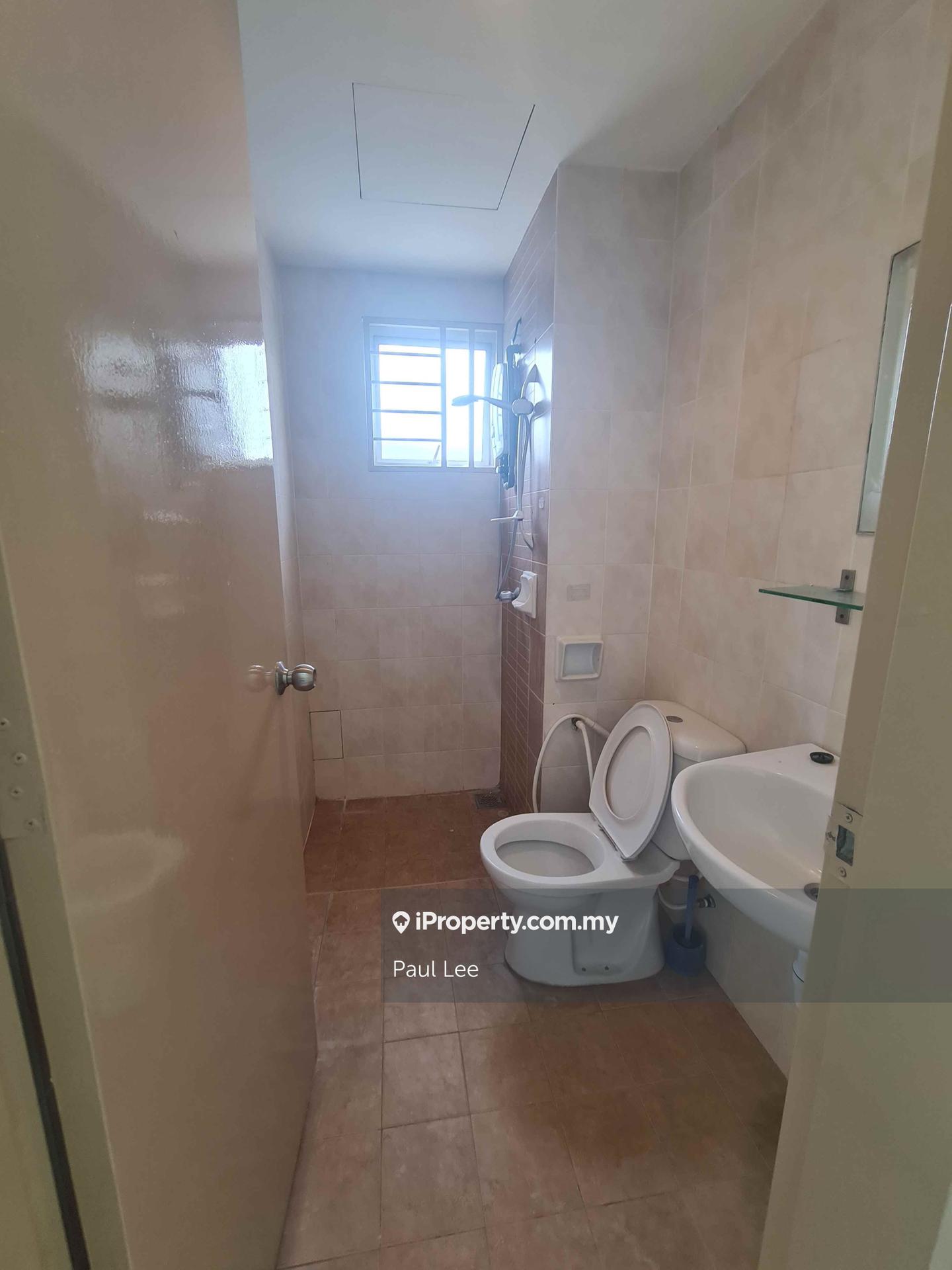 Apartment for Sale in Puteri Bayu Apartment by Paul Lee - iProperty.com.my