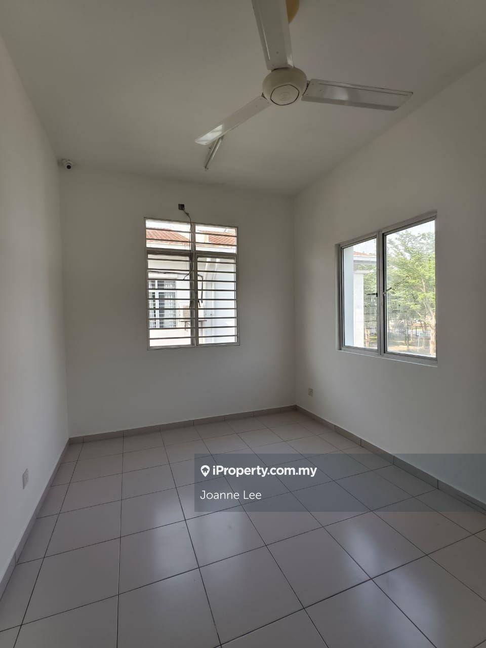 Rumah Berangkai 2 Tingkat untuk Dijual di Setia Indah, Setia Alam oleh Joanne Lee - iProperty.com.my
