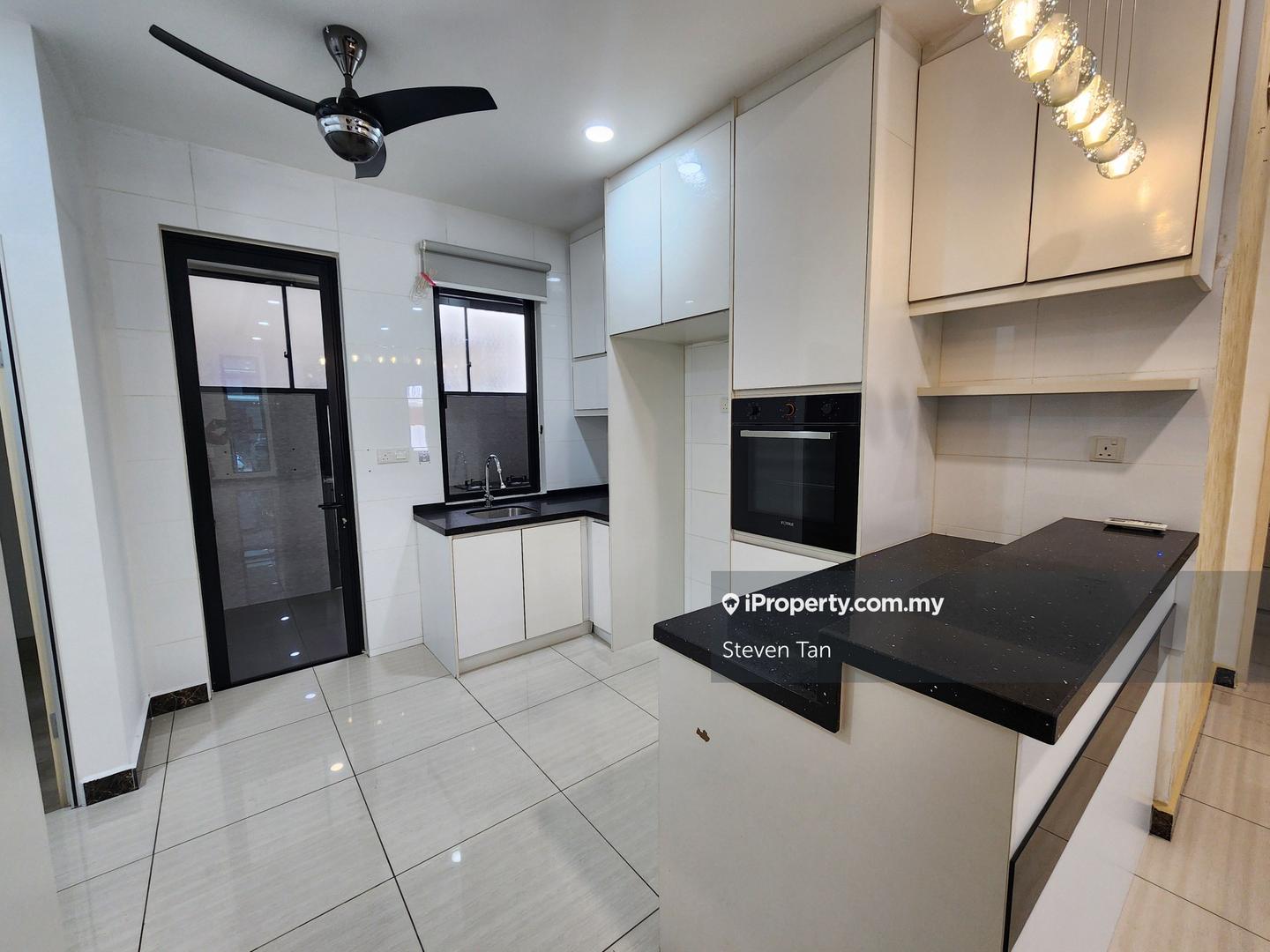 Rumah Berangkai 3 Tingkat untuk Dijual di 16 Sierra, Puchong oleh Steven Tan - iProperty.com.my