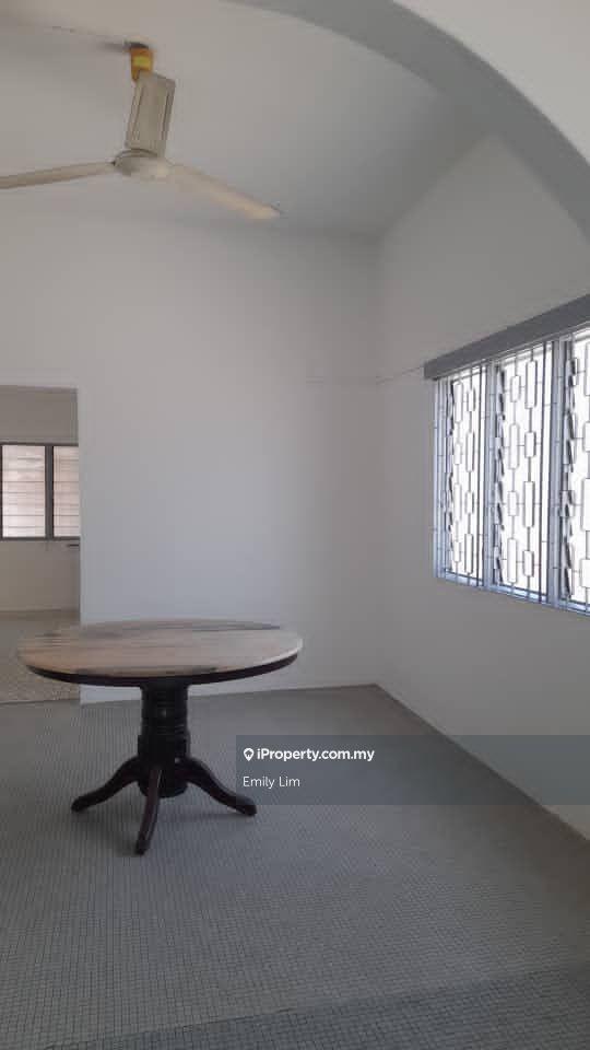 Bungalow House for Sale in Taman Melawis, Klang by Emily Lim - iProperty.com.my