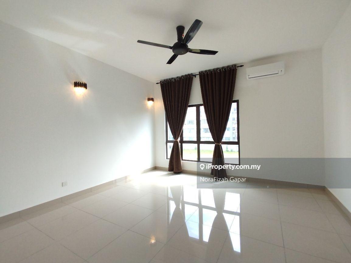 Townhouse for Sale in Kayu Ara, Selangor by NoraFizah Gapar - iProperty.com.my