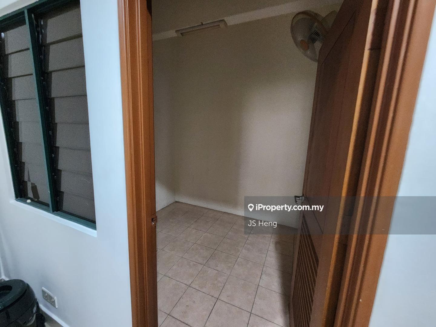 Semi-Detached House for Sale in Glenmarie Courts @ Temasya Glenmarie, Shah Alam by JS Heng - iProperty.com.my