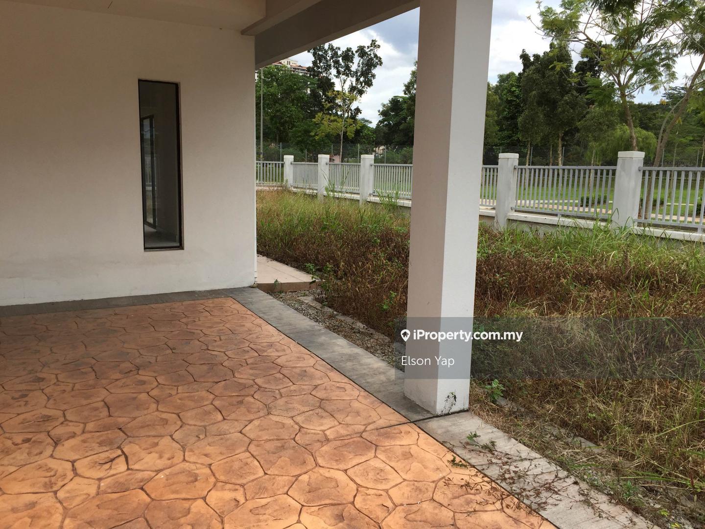 Rumah Berangkai 2 Tingkat untuk Dijual di Sutera Damansara, Damansara Damai oleh Elson Yap - iProperty.com.my