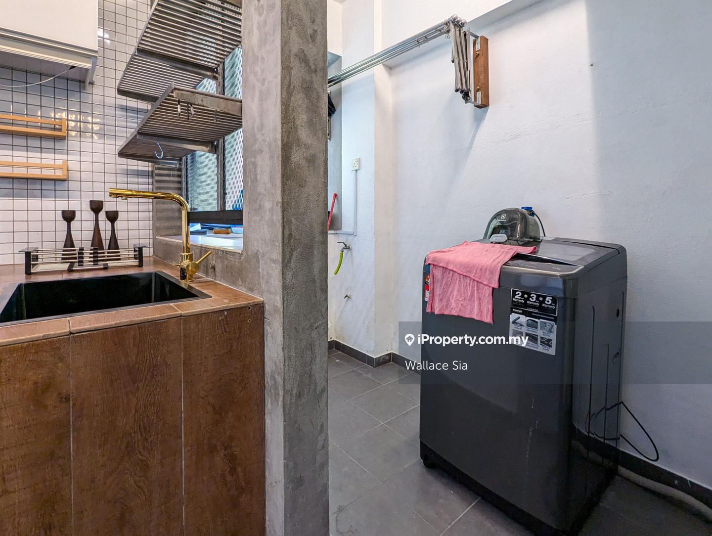 Kondominium untuk Disewa di Pantai Panorama Condominiums oleh Wallace  Sia - iProperty.com.my