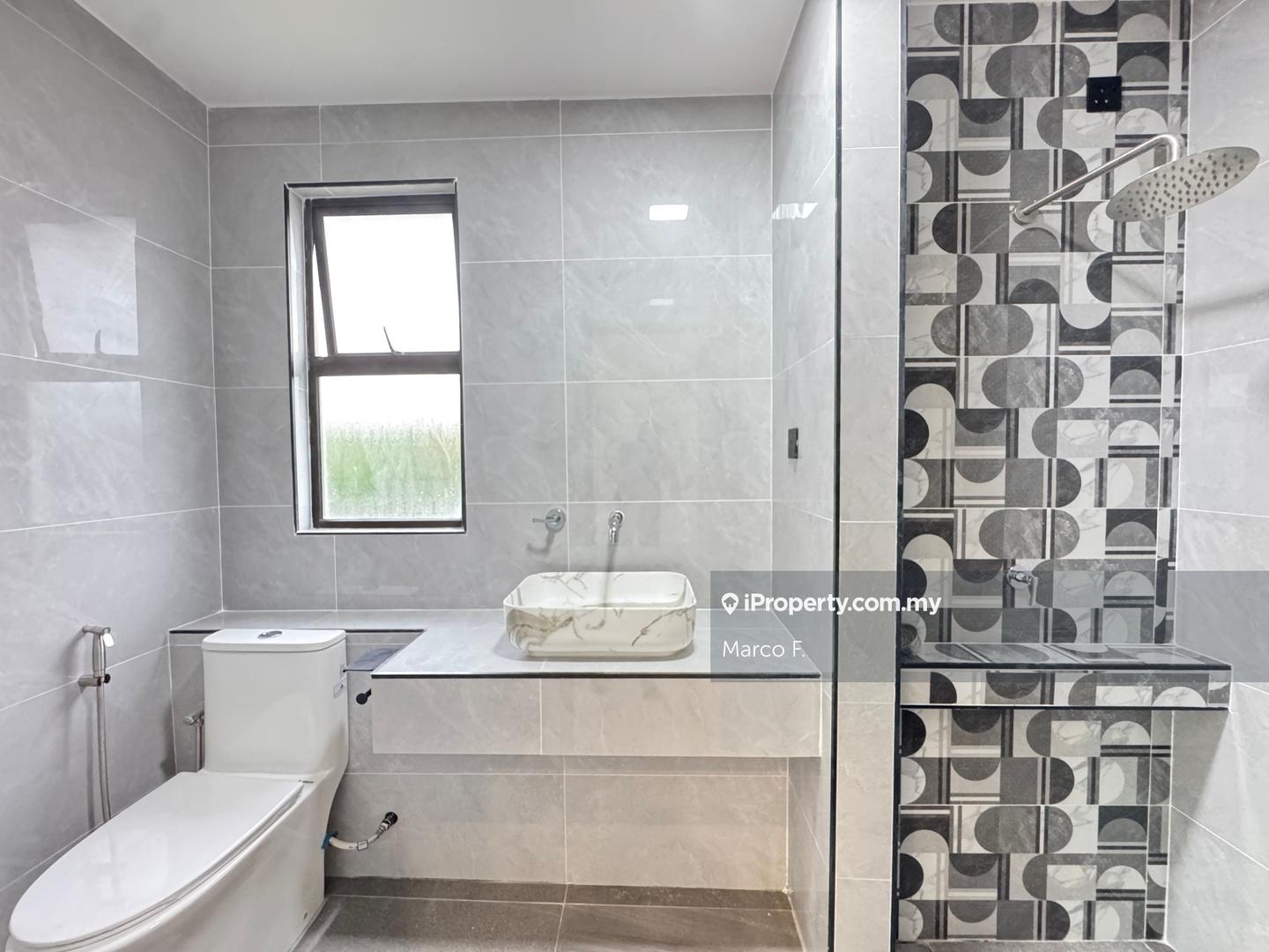 Rumah Berangkai 2 Tingkat untuk Dijual di [Newly Renovated | Below Market] Bukit Raja, Klang, Bukit Raja oleh Marco F. - iProperty.com.my