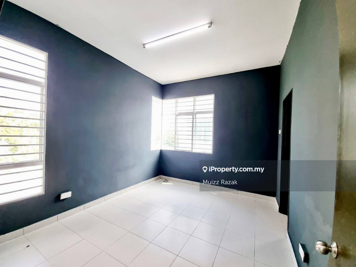 Rumah Berangkai 2 Tingkat untuk Dijual di Bandar Hillpark, Puncak Alam oleh Muizz Razak - iProperty.com.my