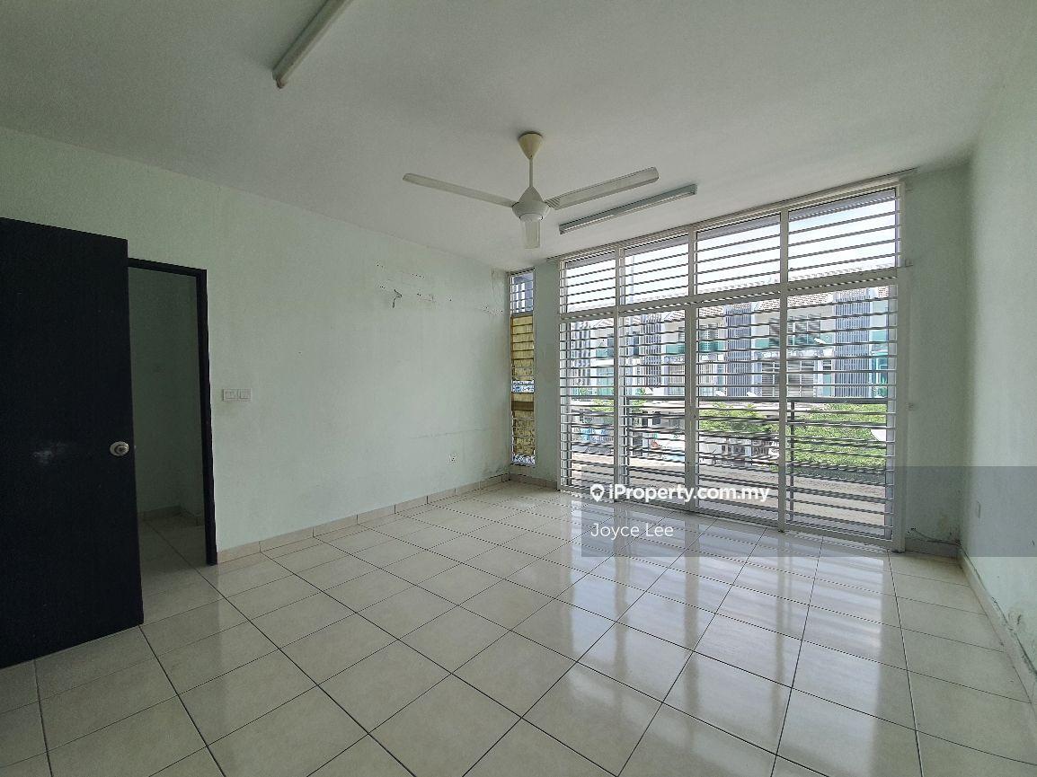 Rumah Berangkai 3 Tingkat untuk Dijual di 3 sty, Bangi Avenue, Bandar Seri Putra, Kajang oleh Joyce Lee - iProperty.com.my