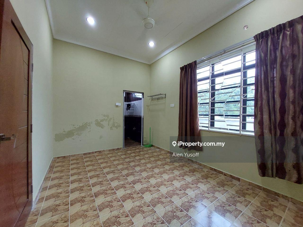 Banglo untuk Dijual di Dungun, Terengganu oleh Aien Yusoff - iProperty.com.my