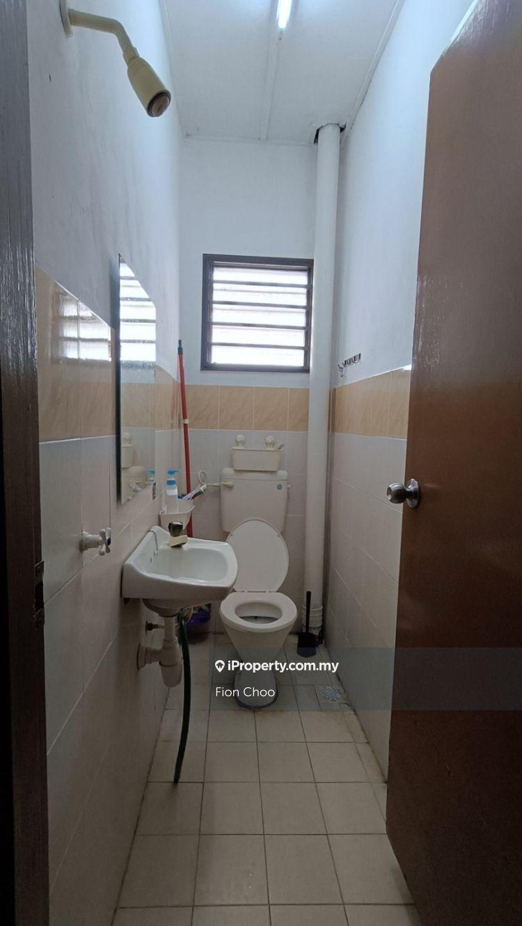Rumah Berangkai 2 Tingkat untuk Dijual di Taman Puncak Jalil, Seri Kembangan oleh Fion Choo - iProperty.com.my