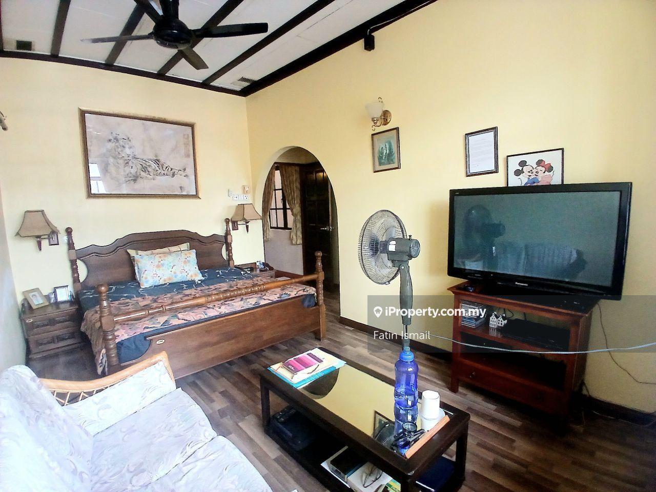 Rumah Berangkai 3 Tingkat untuk Dijual di Taman Dataran Ukay, Ulu Kelang oleh Fatin Ismail - iProperty.com.my