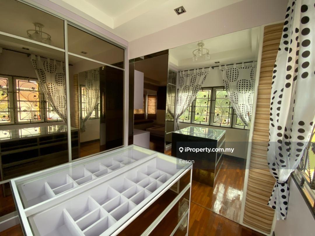 Bungalow House for Sale in Kemensah Heights, Ulu Kelang by Eeson - iProperty.com.my