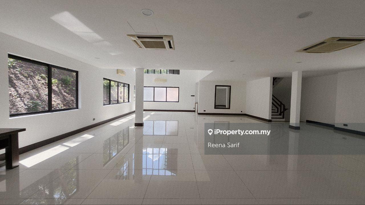 Bungalow House for Sale in Corner Bungalow Seksyen 8 Kota Damansara, Kota Damansara by Reena Sarif - iProperty.com.my