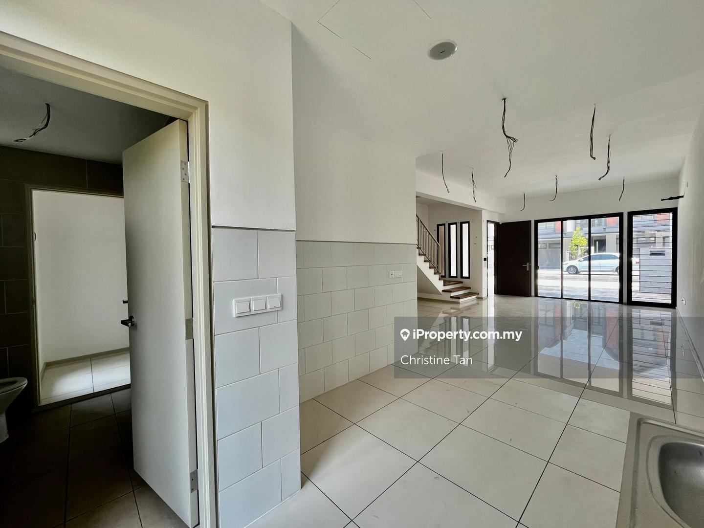 Rumah Berangkai 2 Tingkat untuk Dijual di Ilham Residence, Sungai Buloh oleh Christine Tan - iProperty.com.my