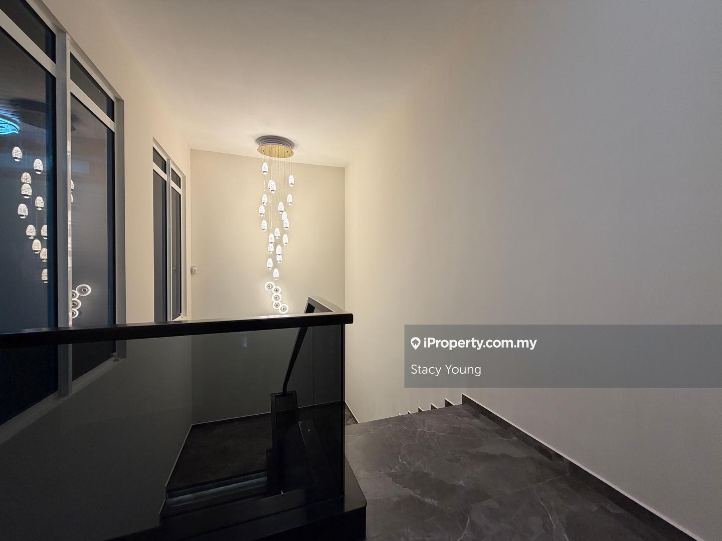 Rumah Berkembar untuk Dijual di Taman Puncak Indah, Ampang oleh Stacy Young - iProperty.com.my