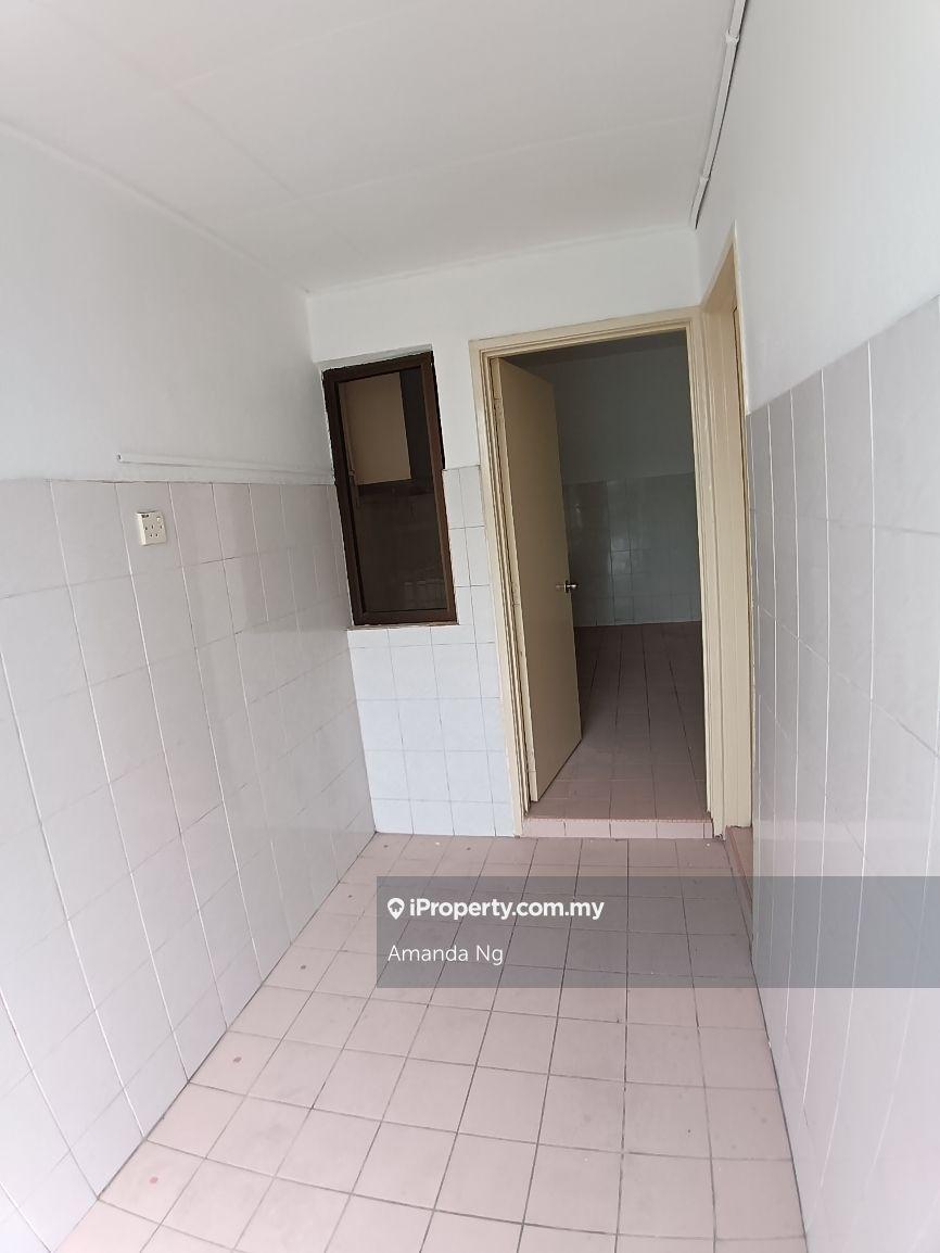Rumah Berangkai 2 Tingkat untuk Disewa di Bandar Utama 12, Bandar Utama oleh Amanda Ng - iProperty.com.my